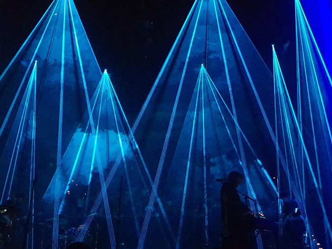 Chet Faker Vivid Sydney Opera House lasers